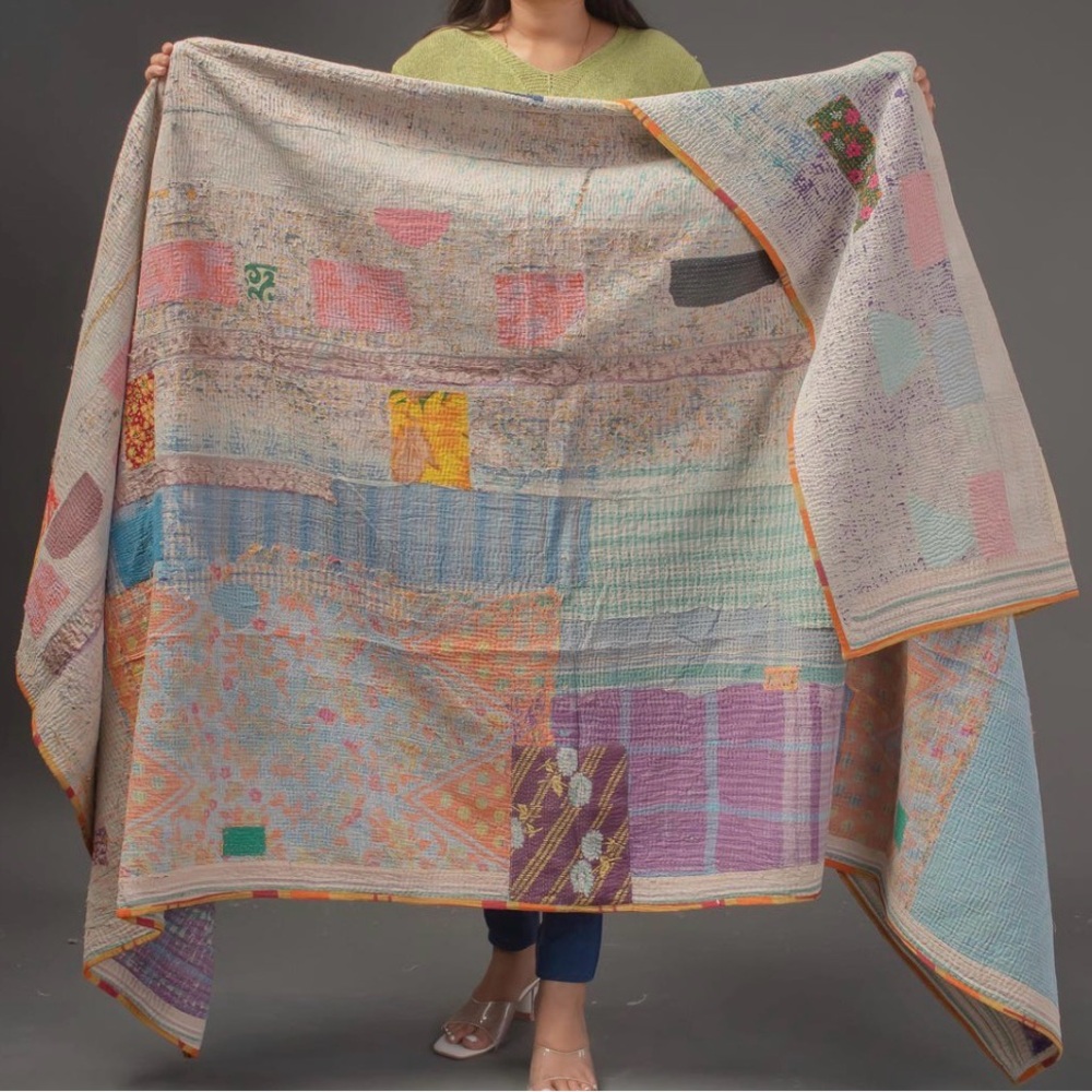 Colorful Patchwork Quilt - Picture 4 of 4